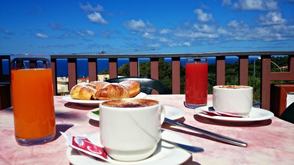 San Carlo - Terrazzo Sul Mare Con Ristorante E Pizzeria Bed & Breakfast Zambrone Dış mekan fotoğraf
