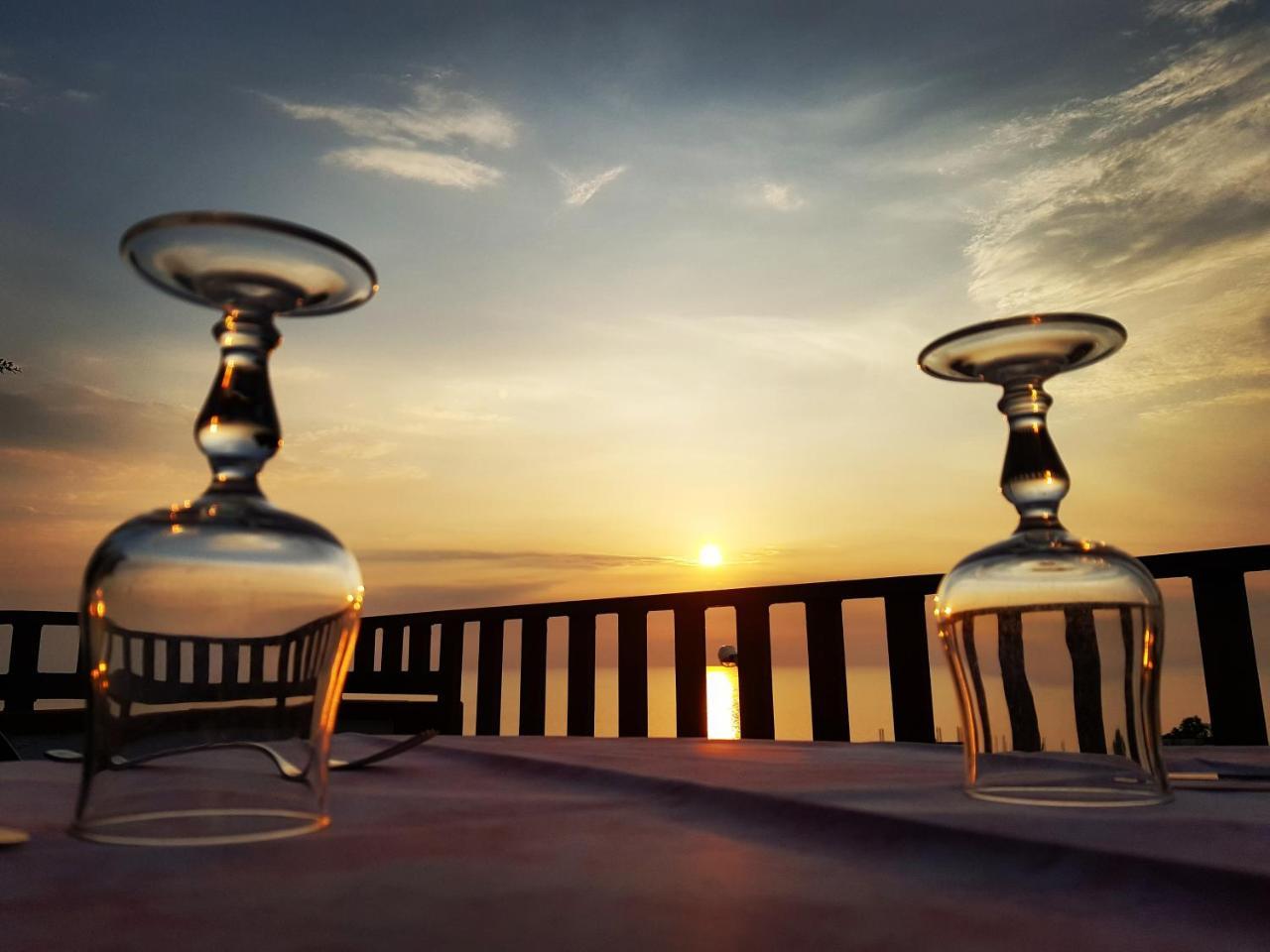 San Carlo - Terrazzo Sul Mare Con Ristorante E Pizzeria Bed & Breakfast Zambrone Dış mekan fotoğraf